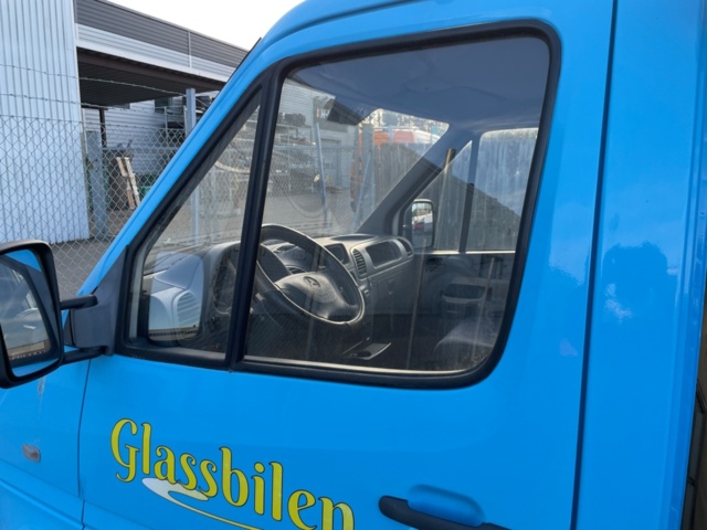1538661-45 Glassbilen