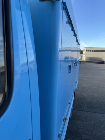 1538661-46 Glassbilen