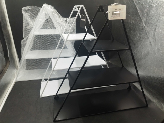 1537161-1 Hyllor, 3 st - 4Living, metallhylla triangelform