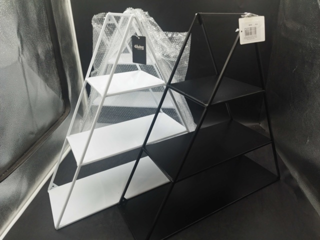 1537161-2 Hyllor, 3 st - 4Living, metallhylla triangelform