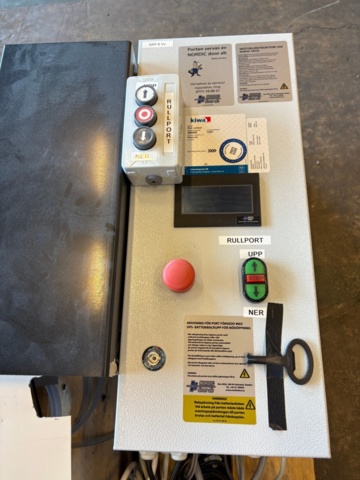 1535882-6 Industriport med drivsystem och styrutrustning - Nordic Door AB