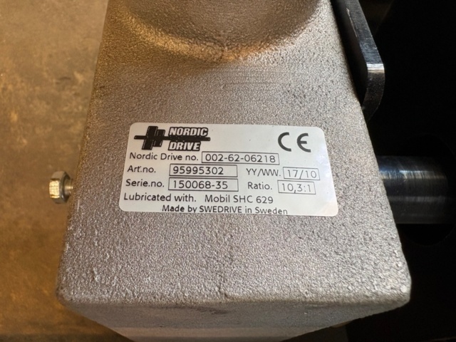 1535882-7 Industriport med drivsystem och styrutrustning - Nordic Door AB