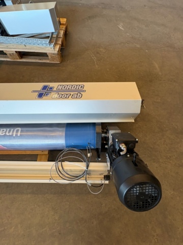 1535882-9 Industriport med drivsystem och styrutrustning - Nordic Door AB