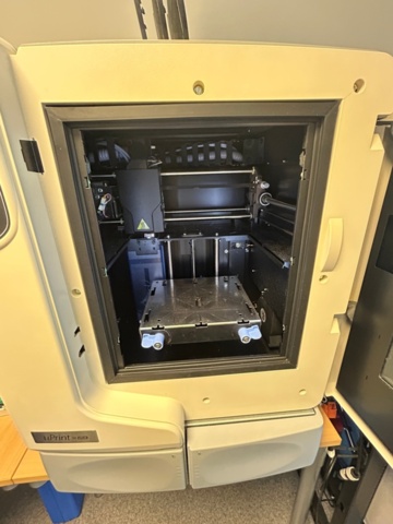 1427860-7 3D Printer – Stratasys uPrint SE Plus – 2011