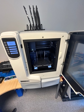 1427860-8 3D Printer – Stratasys uPrint SE Plus – 2011