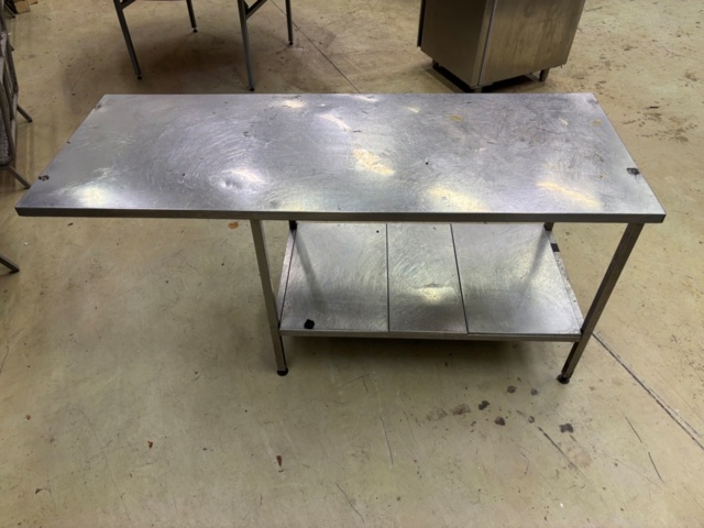 1475280-1 Arbetsbord med hyllplan