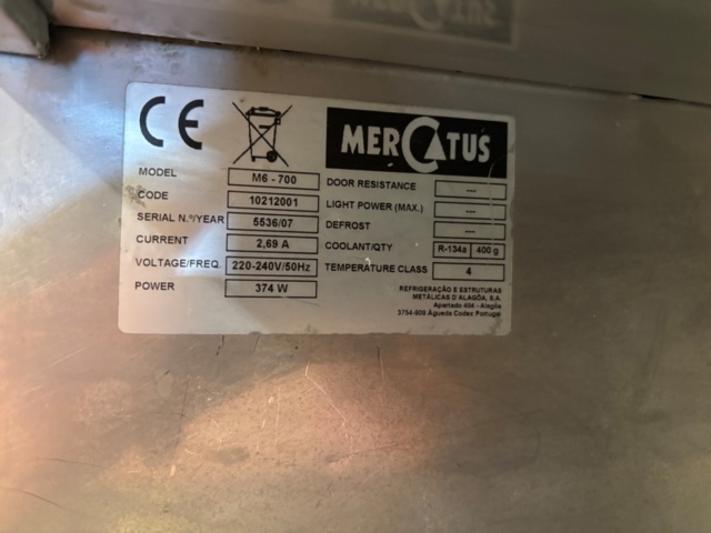 1475283-6 Kylskåp – Mercatus M6-700