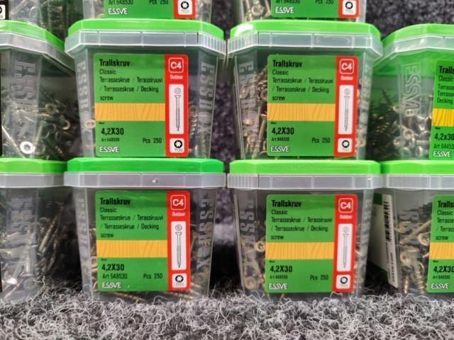 1526305-3 3500 pcs Trall screw 4.2x30mm, Essve