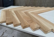 1539466 Massivt fiskbensparkett i Ek, 80 kvm, 16x68x408mm