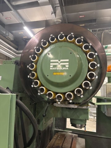 1373149-6 CNC-bearbetningsmaskin - Matsuura MC-510V - 1991 - Reparationsobjekt