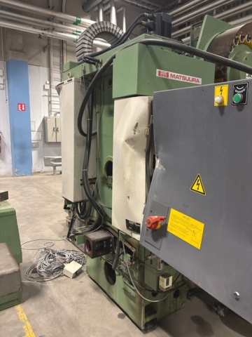 1373149-10 CNC-bearbetningsmaskin - Matsuura MC-510V - 1991 - Reparationsobjekt
