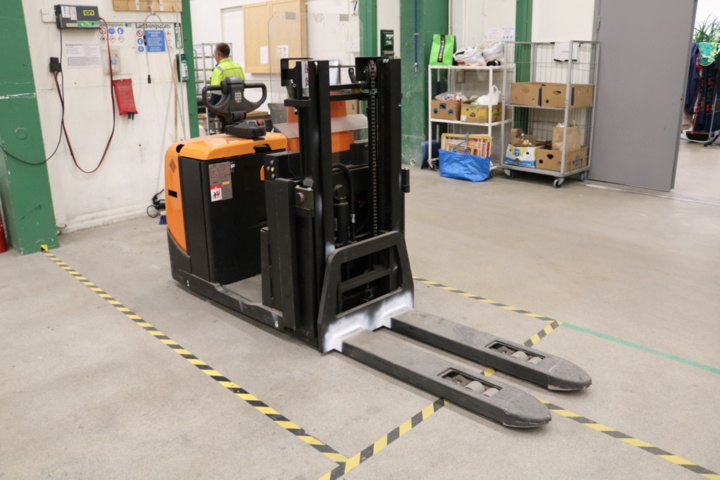 1514957-1 Plocktruck. BT Opus OSE250. 2011