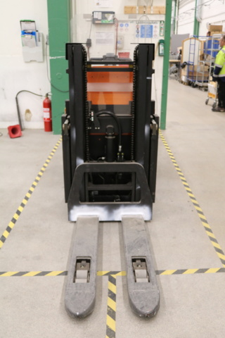 1514957-7 Plocktruck. BT Opus OSE250. 2011