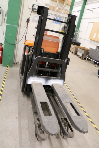 1514957-35 Plocktruck. BT Opus OSE250. 2011