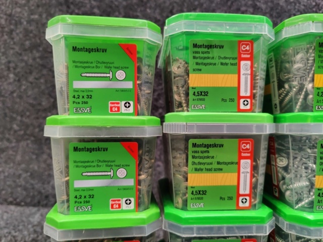 1539405-5 12 st Förpackningar Montageskruv, Essve