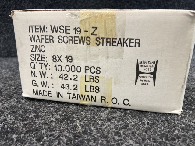 1536772-2 Ca 10.000 st Montageskruv 4.2x19mm