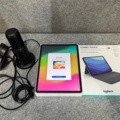 1511293-1 iPad Pro 12.9" Wi-Fi 256GB with keyboard holder, camera and mic