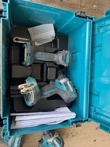 1405932-2 6st Makita maskiner