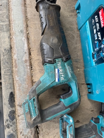 1405932-9 6st Makita maskiner