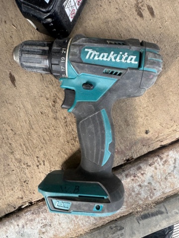 1405932-13 6st Makita maskiner