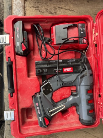 1405935-1 Senco nail gun F-18S - newly serviced
