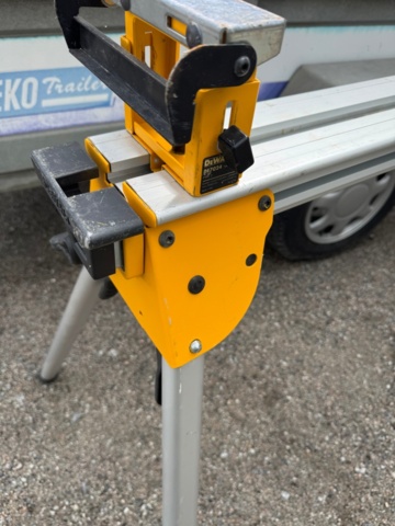 1405936-2 DeWalt Saw Table DE7023-XJ