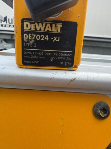 1405936-3 DeWalt Saw Table DE7023-XJ