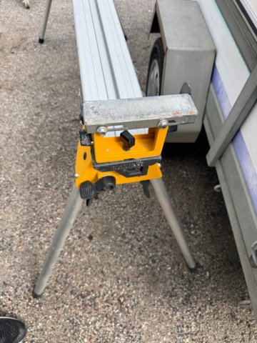 1405936-5 DeWalt Saw Table DE7023-XJ