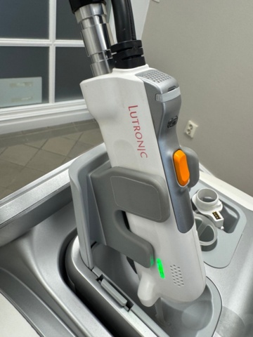 1405938-13 Lutronic Clarity II – Professionell Alexandrit- & Nd:YAG-laser