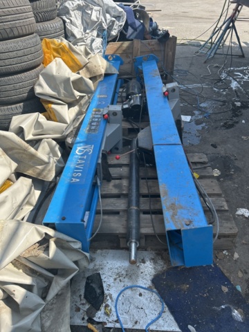 1521864-5 2-pillar lift 4000 kg - Beijing J&F Group