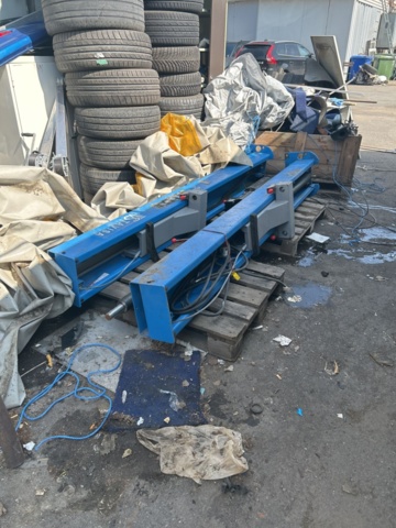 1521864-7 2-pillar lift 4000 kg - Beijing J&F Group