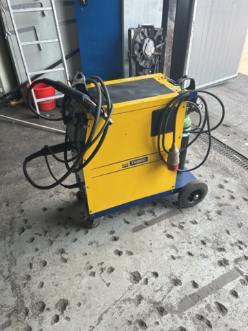 1521865-2 MIG/MAG welder with accessories - GYS Trimig 200-4S