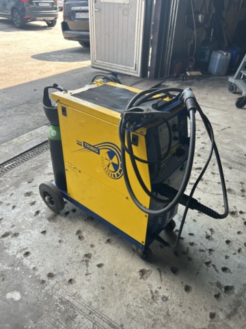 1521865-9 MIG/MAG welder with accessories - GYS Trimig 200-4S