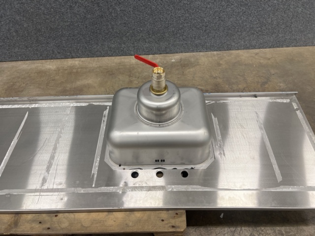 1528686-3 Stainless steel sink with 370 cm bowl