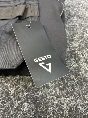 1540280-3 2 st Hantverksbyxor Gesto, Strl D100