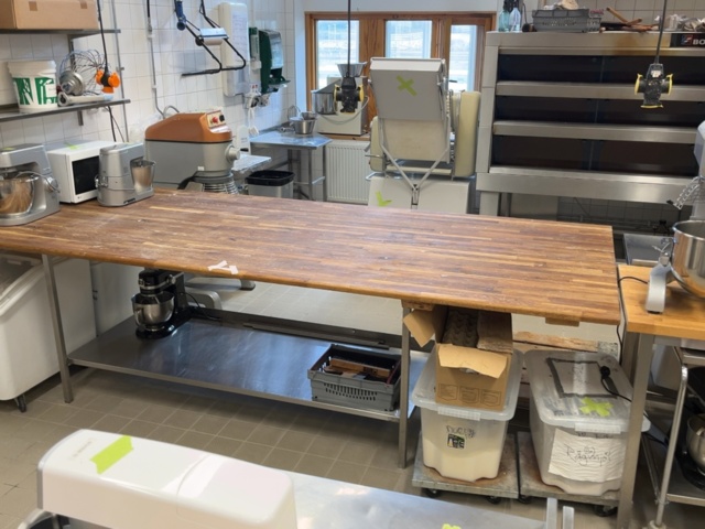 1421903-1 Arbetsbänk - Bageribord