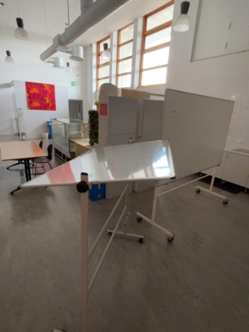 1421905-4 2 whiteboards