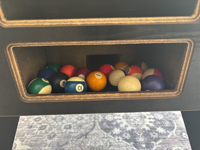 1290649-6 Pool table