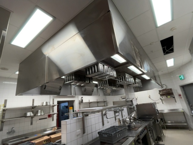 1421916-1 Köksventilation för storkök