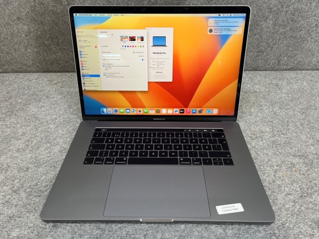1511295-1 Apple MacBook Pro 15" (2019) – i7 / 16 GB RAM / 512 GB SSD