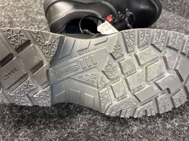 1540338-6 4 pcs Safety shoes/boots Arbesko & Sievi, Size 39 & 40