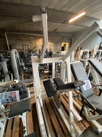1524730-3 Gym machine Pullover/Lat - Gymleco