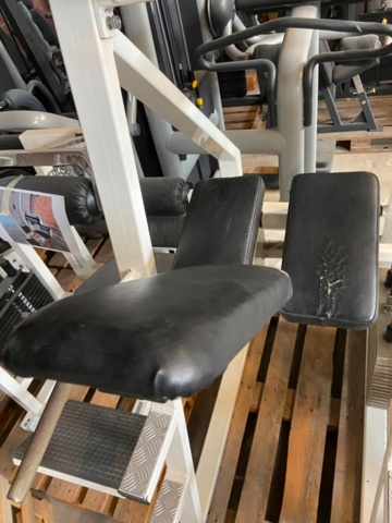1524730-4 Gym machine Pullover/Lat - Gymleco