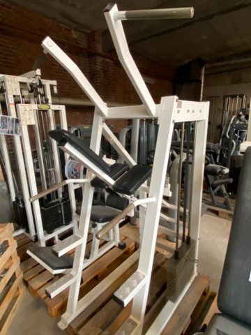1524730-2 Gym machine Pullover/Lat - Gymleco