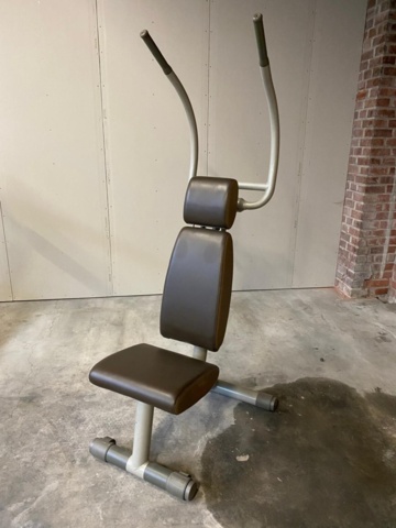 1524731-2 Gym machine chest press - Technogym Easyline