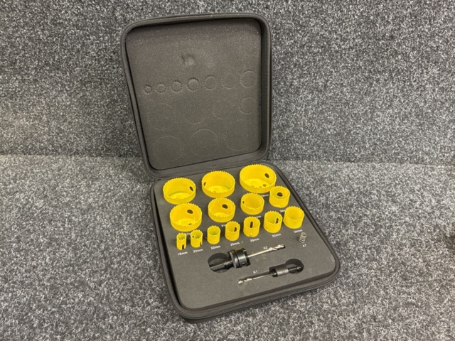 1540468-8 Starrett Fast Cut 16-piece hole saw set