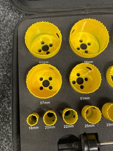 1540468-10 Starrett Fast Cut 16-piece hole saw set