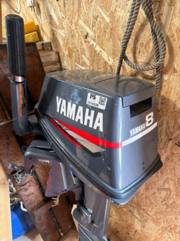1516338-3 Utombordsmotor 8 hk med diverse tillbehör - Yamaha 8CMH