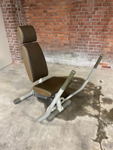 1524734-1 Gym machine rowing / low rowing - Technogym Easyline