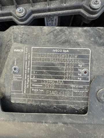 1368085-38 Iveco Daily 35-140 Skåpbil 2.3 JTD Hi-Matic, 136hk, -2023